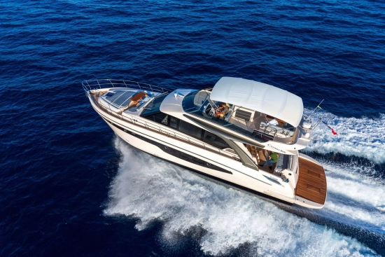 Cayman Yachts Flybridge F580 nuova in vendita