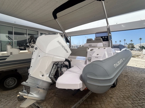 Italboats Predator 700 T nuova in vendita