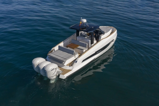 Astondoa 377 Coupe Outboard nuevo en venta
