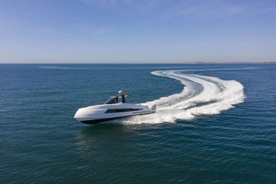 Astondoa 377 Coupe Outboard nuevo en venta