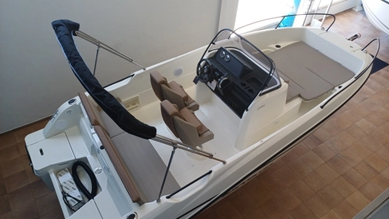 Quicksilver Open Activ 605 nuevo en venta