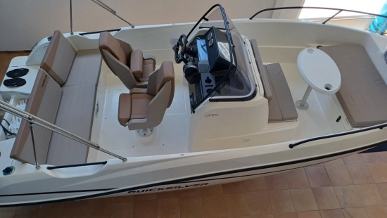 Quicksilver Open Activ 605 nuevo en venta