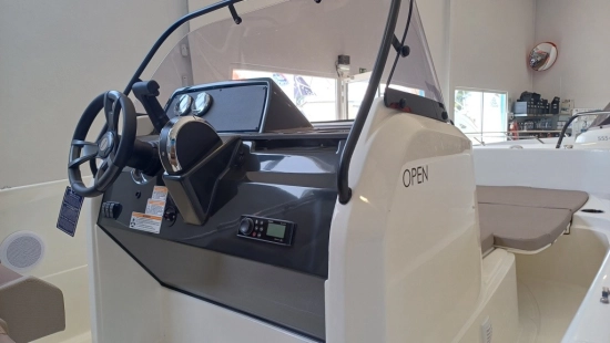 Quicksilver Open Activ 605 nuevo en venta