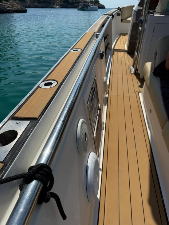 Fjord 36 Open usado à venda