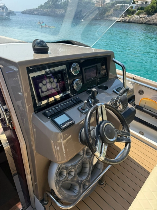 Fjord 36 Open usado à venda