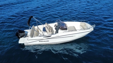 Quicksilver Open 805 nuevo en venta