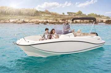 Quicksilver Open 675 nuevo en venta
