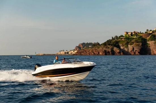 Bayliner Vr5 Bowrider Ob nuevo en venta