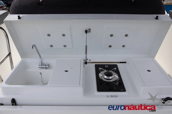 Beneteau Flyer 8.8 usado à venda