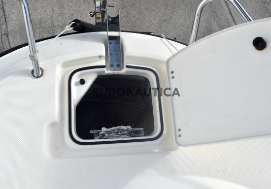 Quicksilver 455 Cabin usado à venda