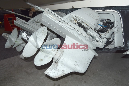 Larson Cabrio 330 usata in vendita