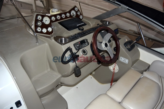 Larson Cabrio 330 usata in vendita