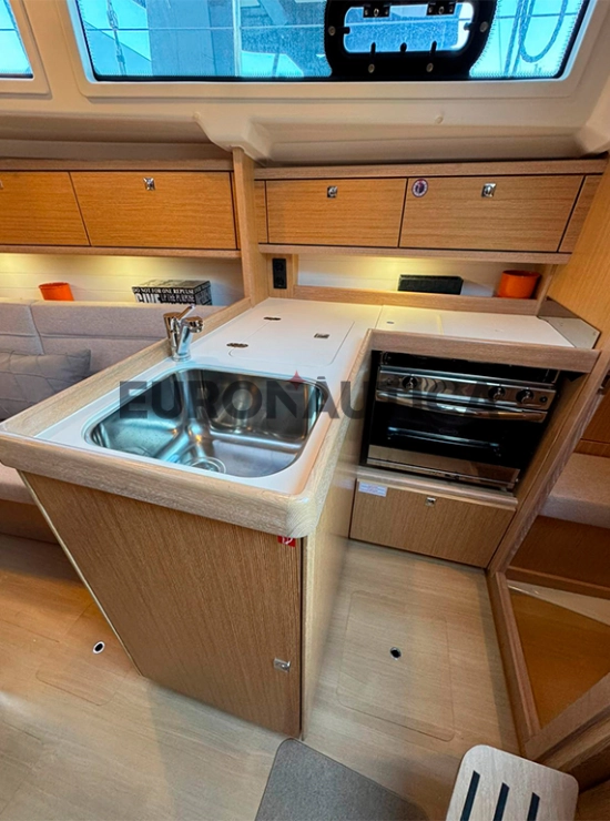Bavaria Yachts 34 Cruiser usado à venda