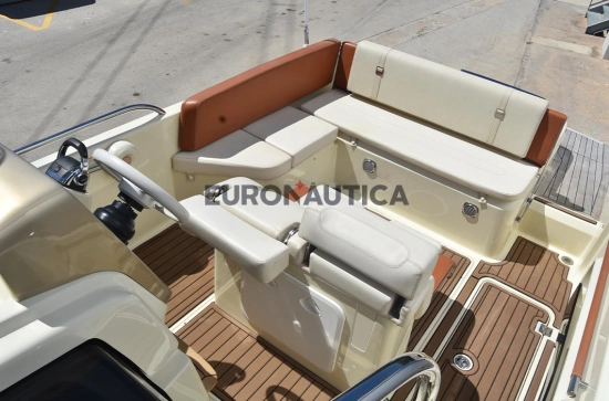Invictus Yacht Cx250 usata in vendita