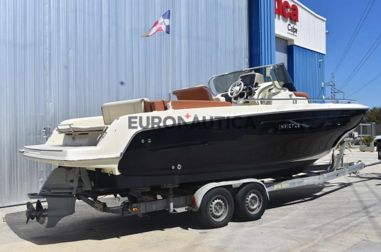 Invictus Yacht Cx250 usata in vendita