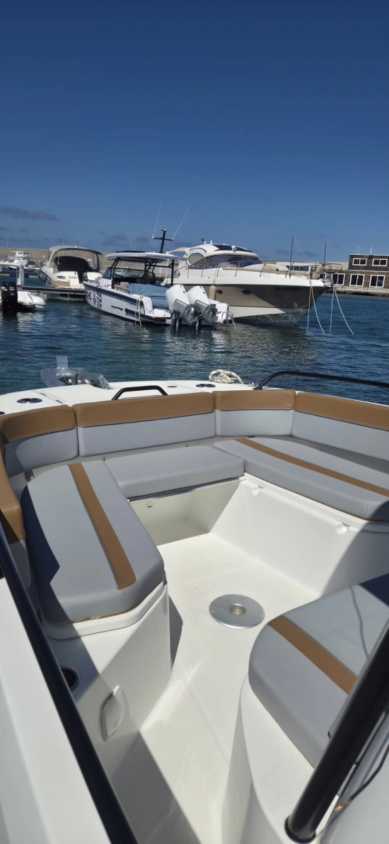 Beneteau Flyer 8 SPACEdeck novos à venda