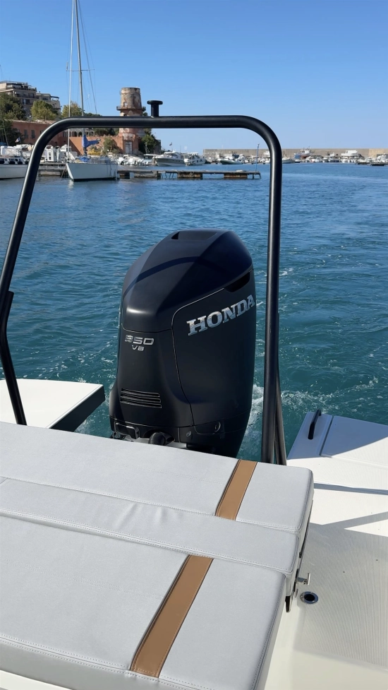 Beneteau Flyer 8 SPACEdeck novos à venda