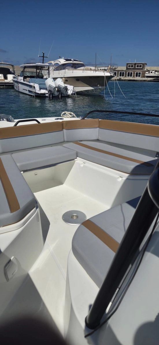 Beneteau Flyer 8 SPACEdeck novos à venda