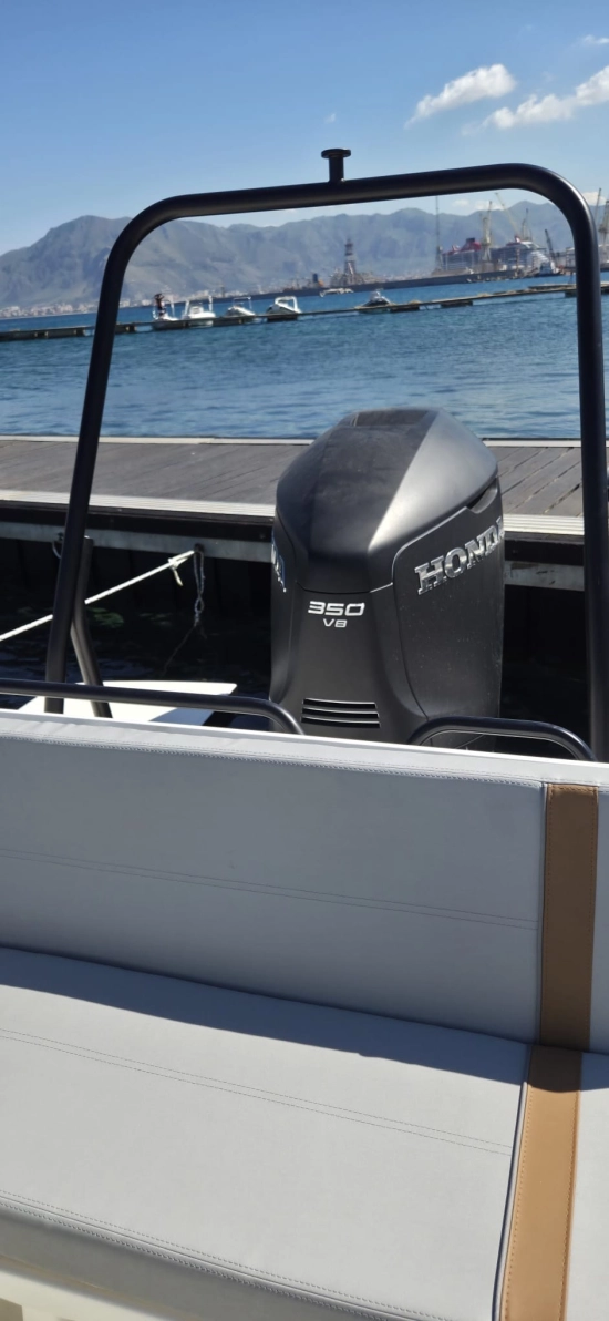 Beneteau Flyer 8 SPACEdeck novos à venda
