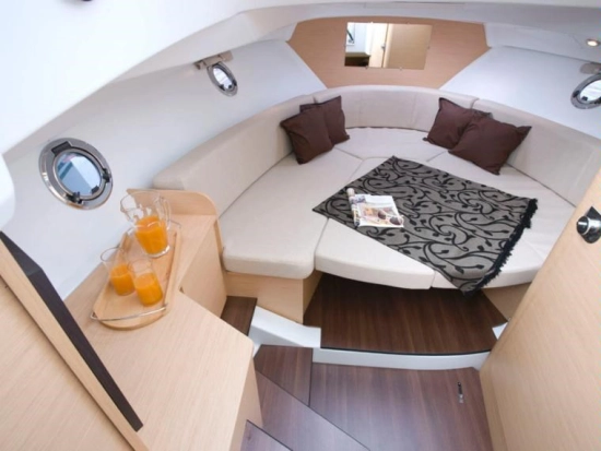 Beneteau Flyer 850 SUN DECK usata in vendita