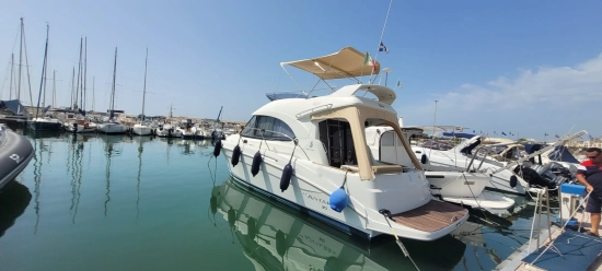 Beneteau Antares 30 FLY usado à venda