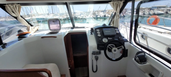 Beneteau Antares 30 FLY usado à venda