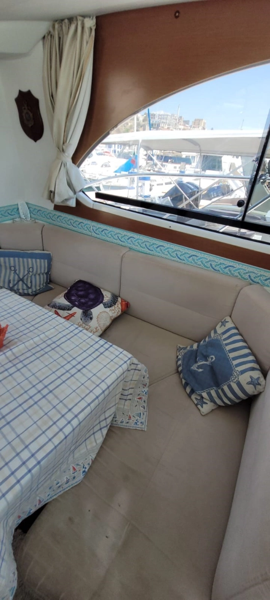 Beneteau Antares 30 FLY usado à venda