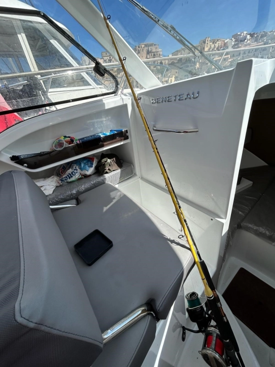 Beneteau Antares 8 de segunda mano en venta