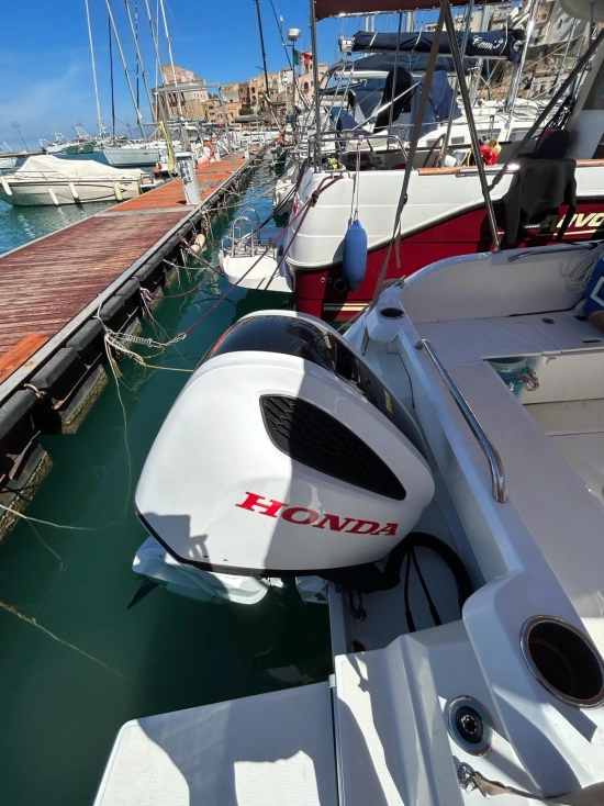 Beneteau Antares 8 de segunda mano en venta