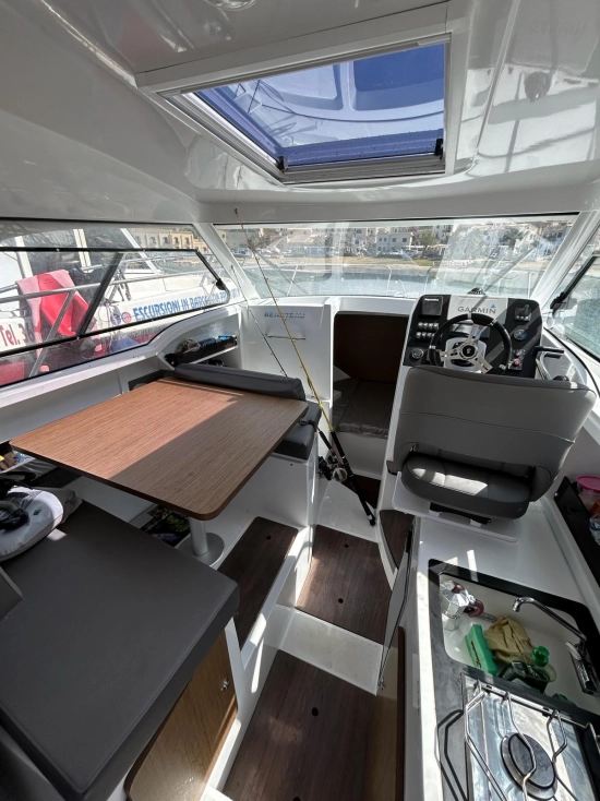 Beneteau Antares 8 de segunda mano en venta