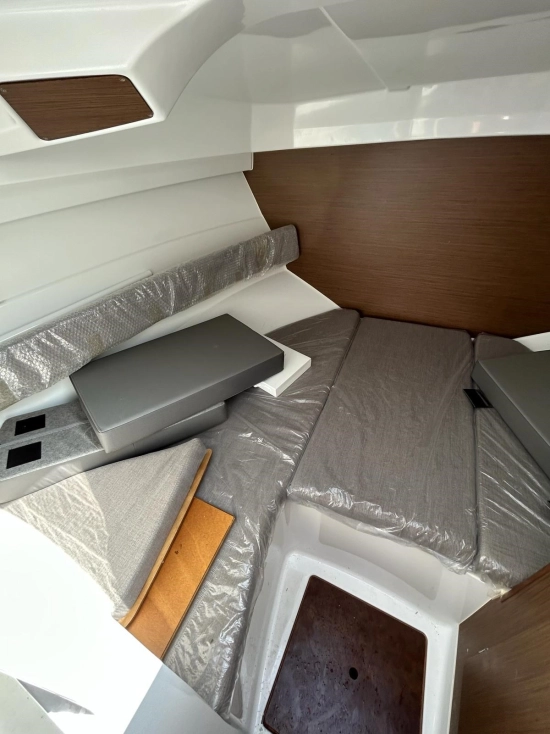 Beneteau Antares 8 de segunda mano en venta
