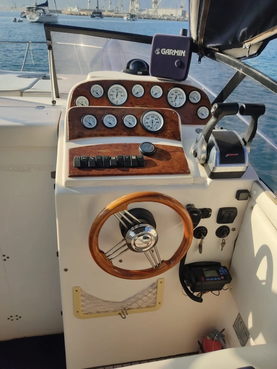 Mano Marine Mano 25 Cruiser de segunda mano en venta