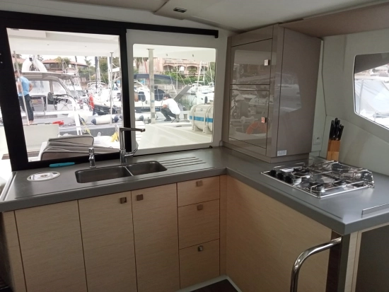 Fountaine Pajot Lucia 40 usado à venda
