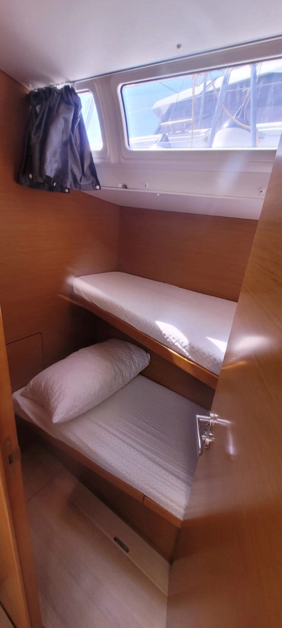 Jeanneau Sun Odyssey 519 usado à venda