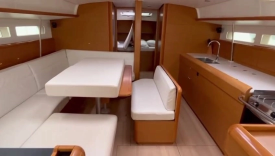 Jeanneau Sun Odyssey 519 usado à venda