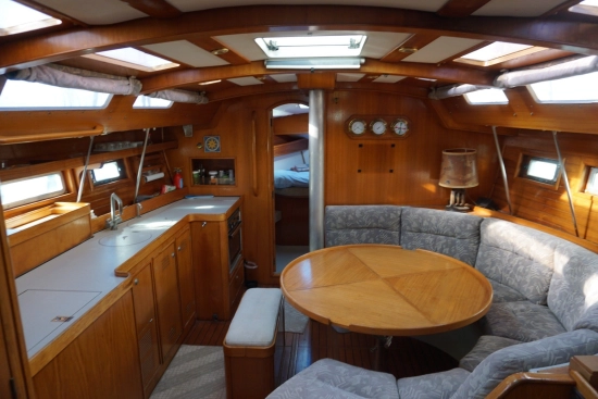 Jeanneau VOYAGE 12.50 usado à venda