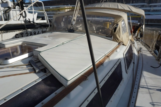 Jeanneau VOYAGE 12.50 usado à venda