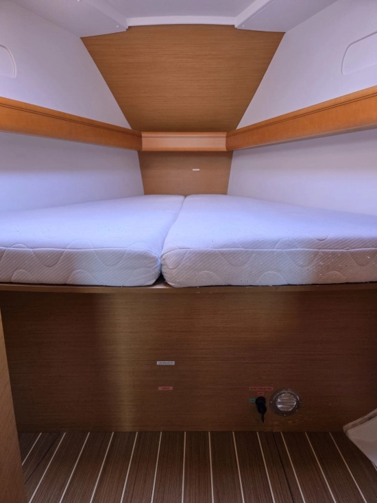 Jeanneau Sun Odyssey 439 usado à venda