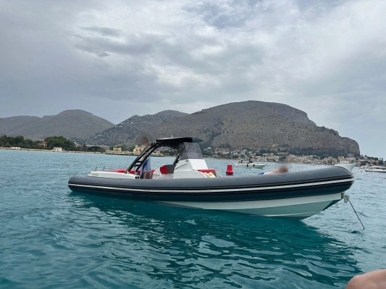 Doviboat Supremus 33 usata in vendita