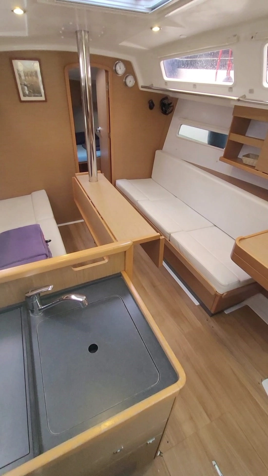 Jeanneau Sun Odyssey 319 usata in vendita