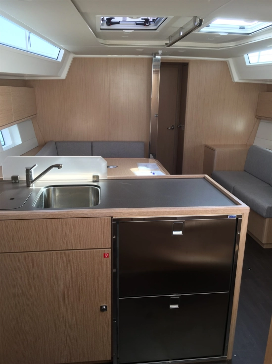 Bavaria Yachts C45 Holiday usado à venda