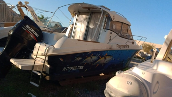 Beneteau Antares 750 FB usata in vendita