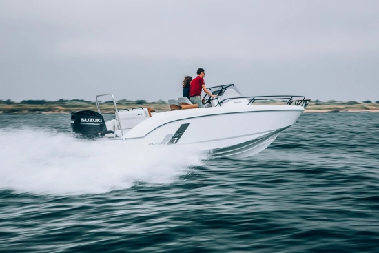 Beneteau Flyer 7 SUNdeck novos à venda