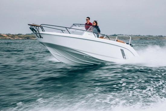 Beneteau Flyer 7 SUNdeck novos à venda