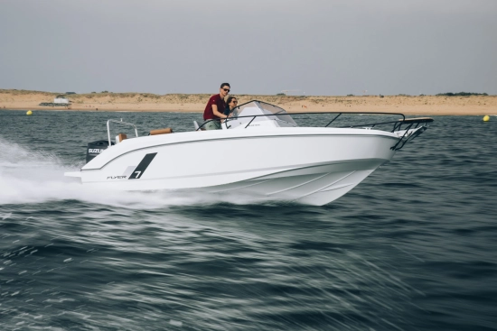 Beneteau Flyer 7 SUNdeck novos à venda