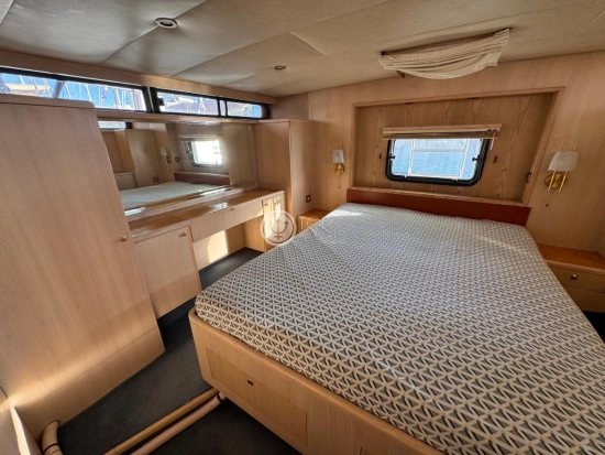 Van Der Valk 49 Royal usado à venda