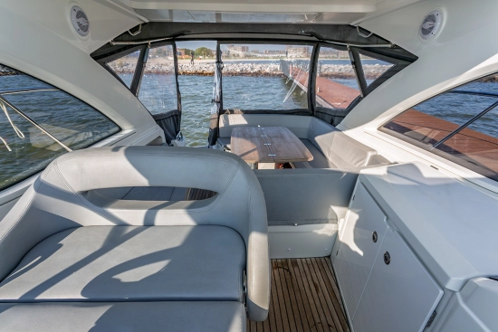 Beneteau Flyer Gran Turismo 34 usado à venda