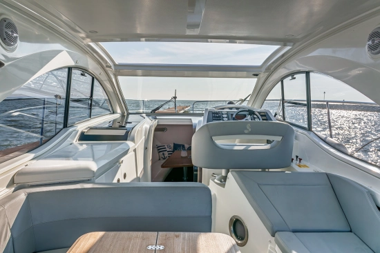 Beneteau Flyer Gran Turismo 34 usado à venda