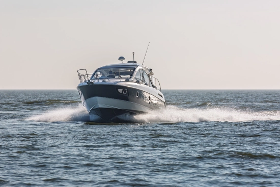 Beneteau Flyer Gran Turismo 34 usado à venda