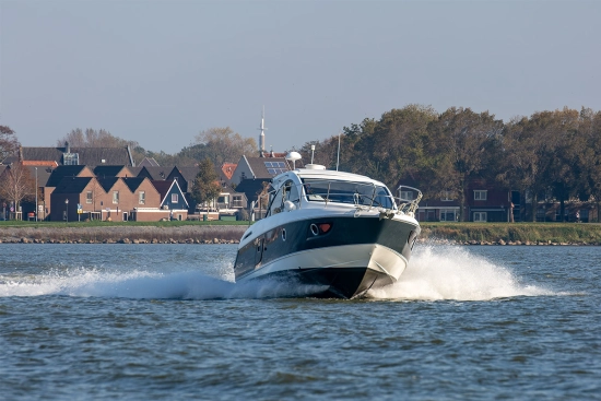 Beneteau Flyer Gran Turismo 34 usado à venda